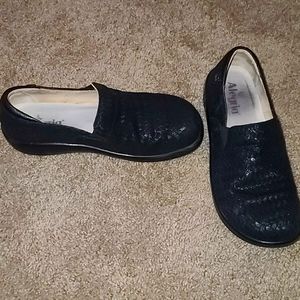 Alegria slip on